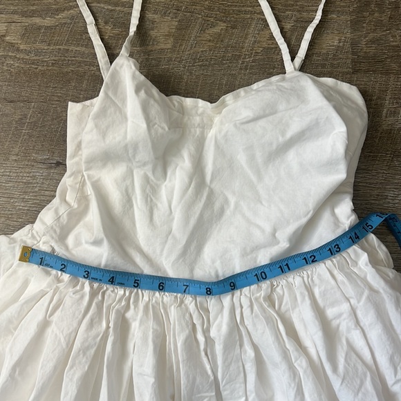 Unique Vintage White Embroidered Sun Dress Size M - Picture 4 of 8